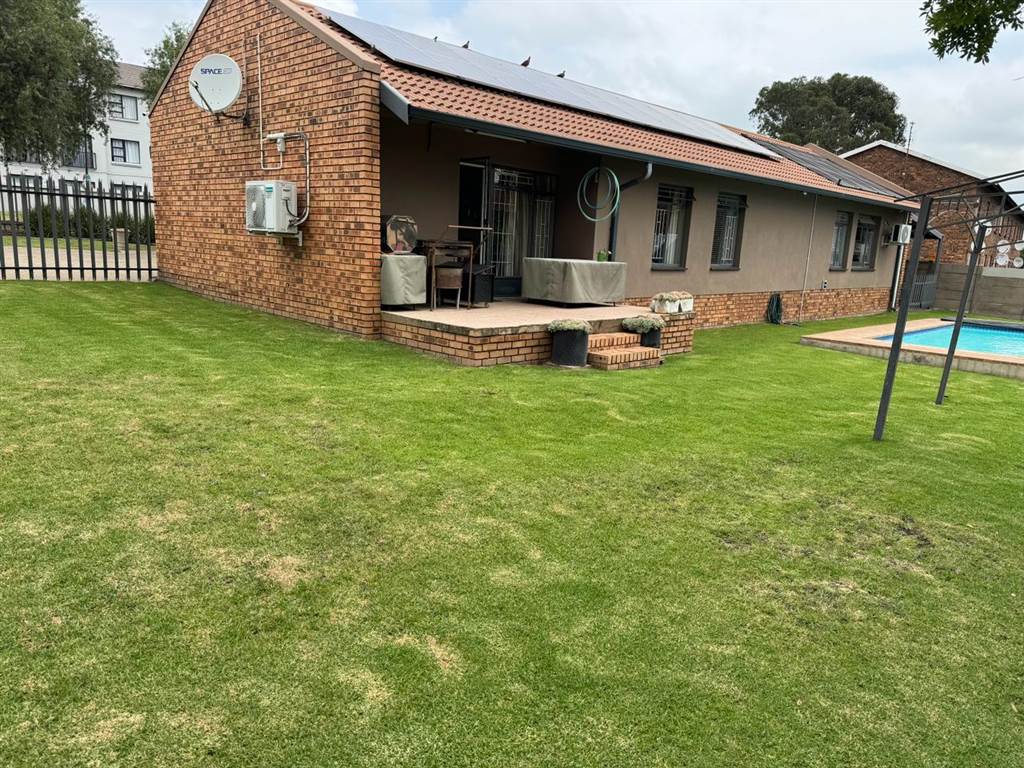 4 Bed House in Secunda photo number 27