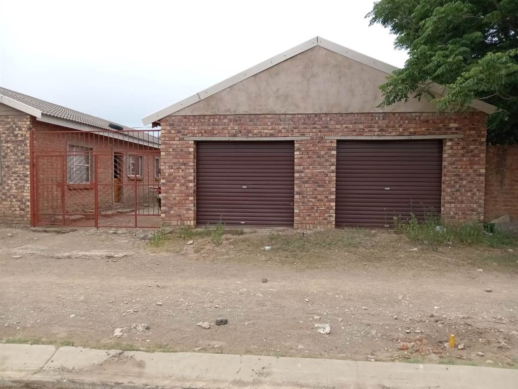 4 Bed House in Mlungisi photo number 25