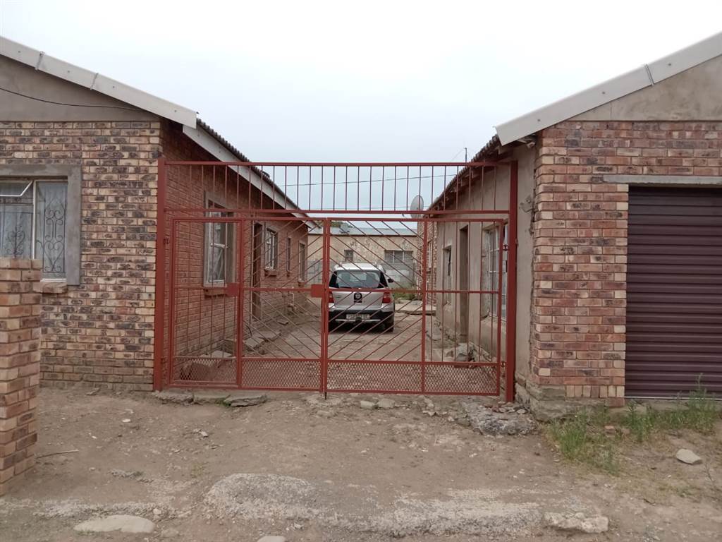 4 Bed House in Mlungisi photo number 21