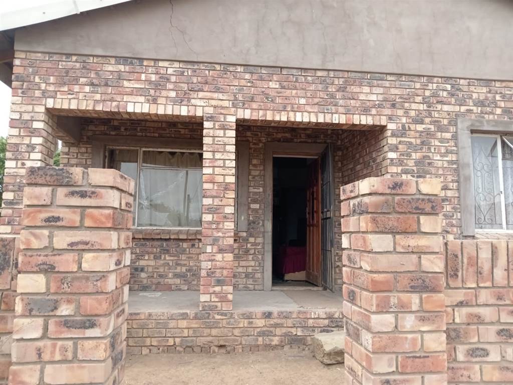 4 Bed House in Mlungisi photo number 23