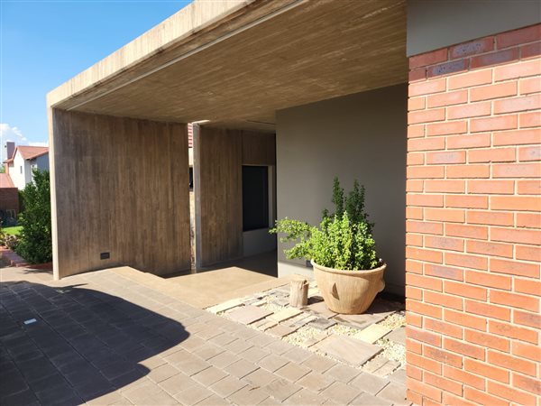 3 Bed House in Wild Olive Estate