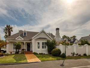 House in Greenways