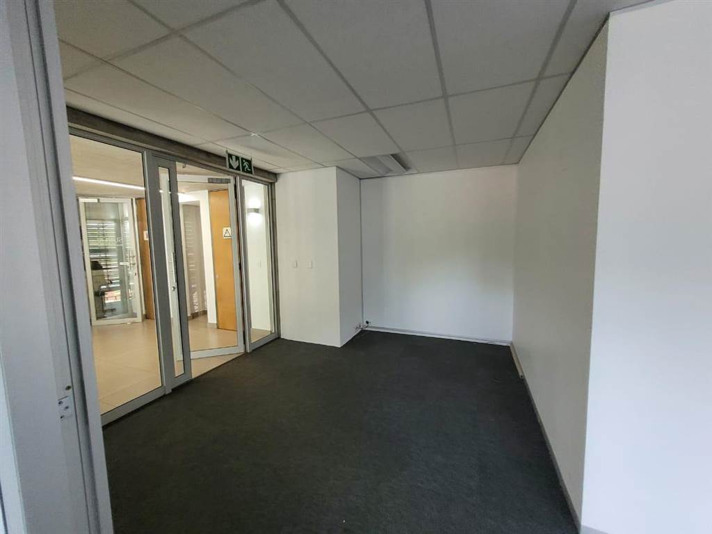 196  m² Commercial space in Kempton Park Central photo number 4