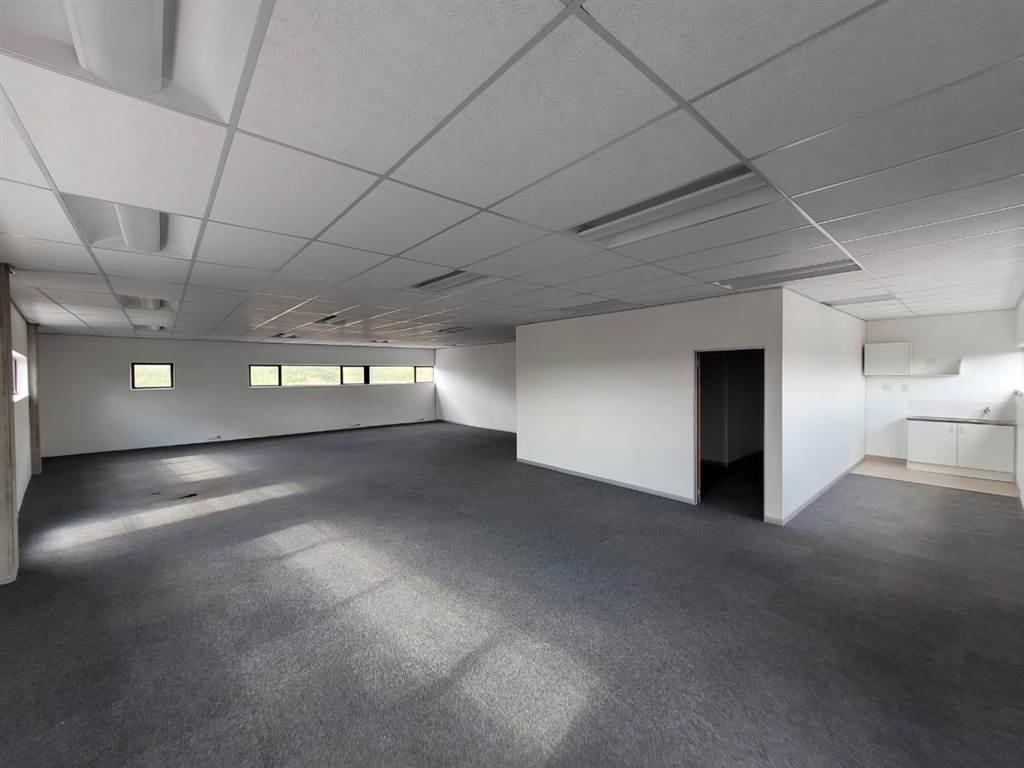 196  m² Commercial space in Kempton Park Central photo number 9