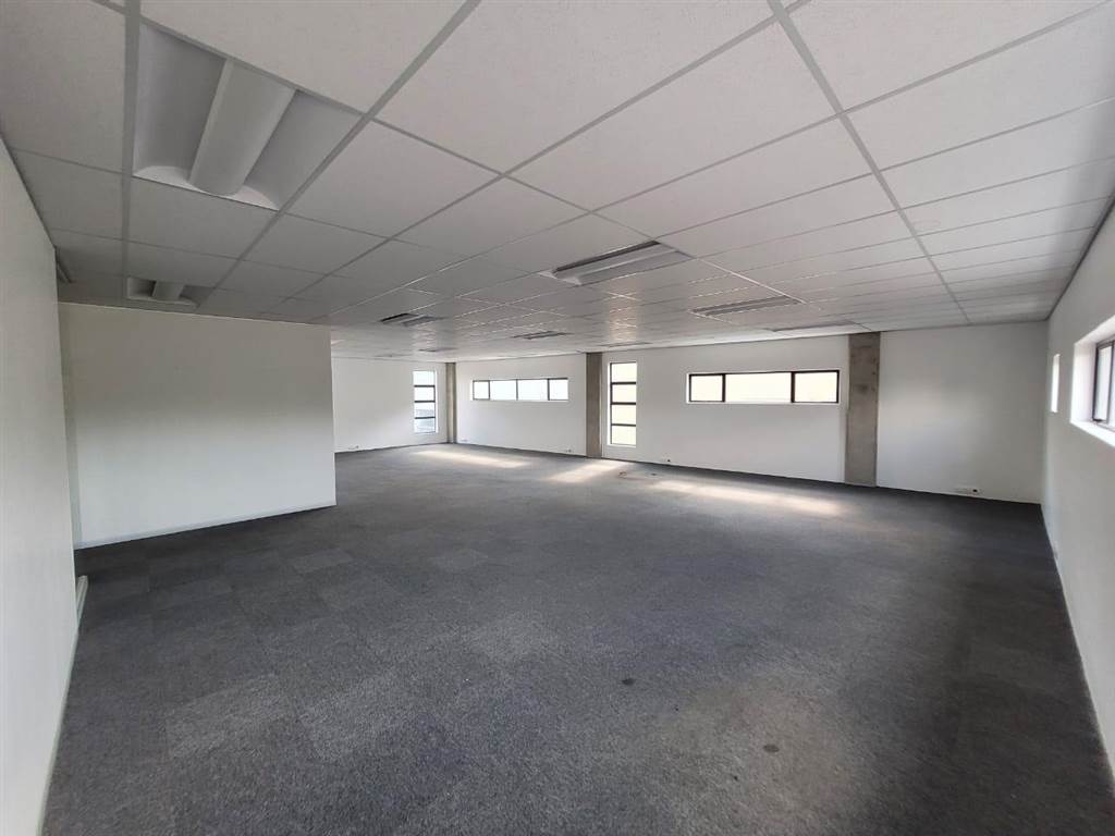 196  m² Commercial space in Kempton Park Central photo number 8
