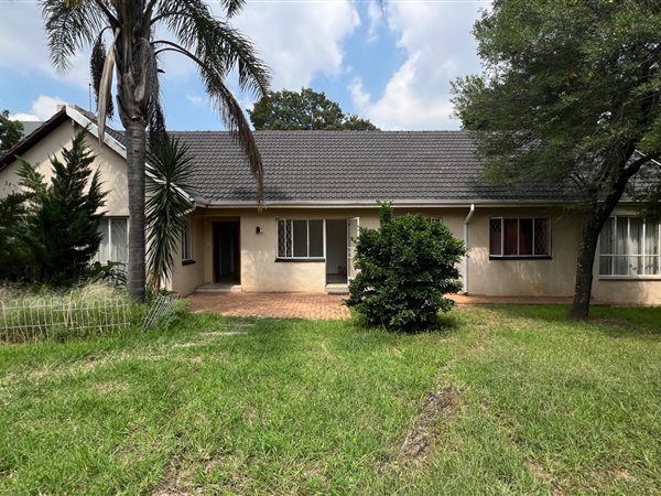 3 Bedroom House 3 Bedroom House