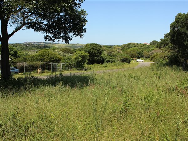 780 m² Land available in Cintsa