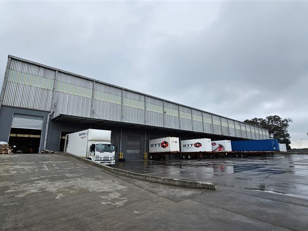 10 548  m² Industrial space