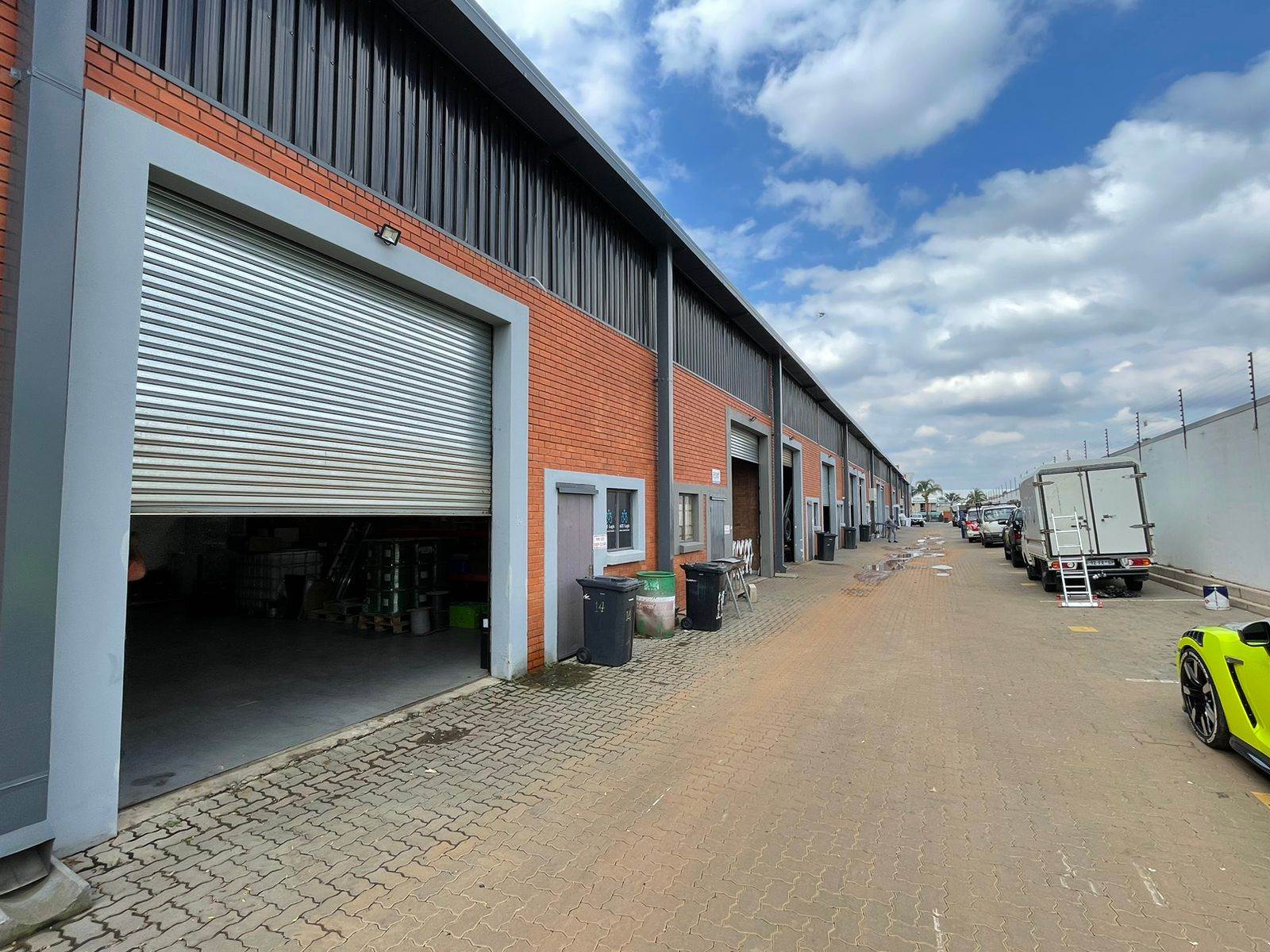 304  m² Industrial space in Hennopspark photo number 5
