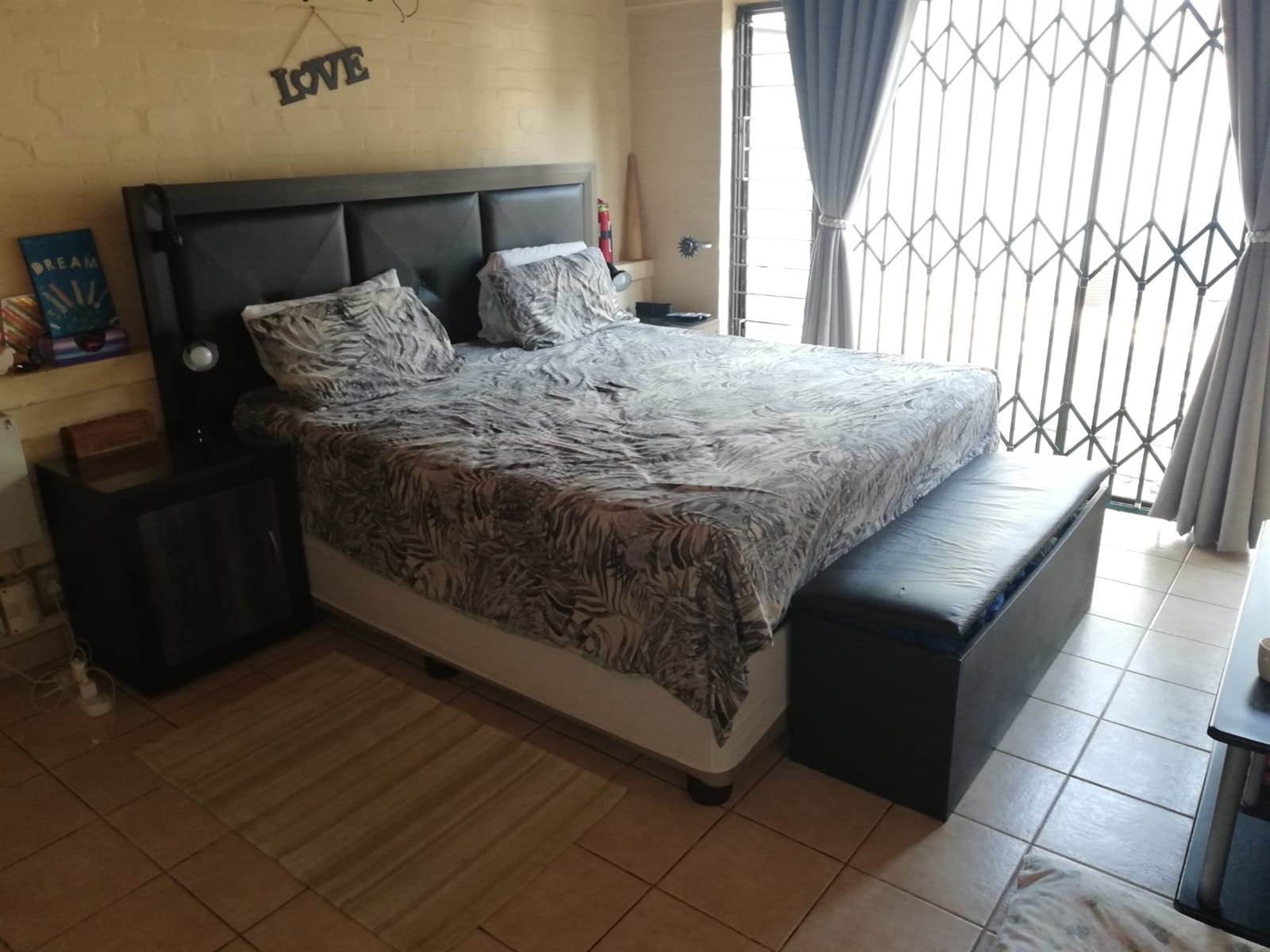 6 Bed House in Empangeni Central photo number 7