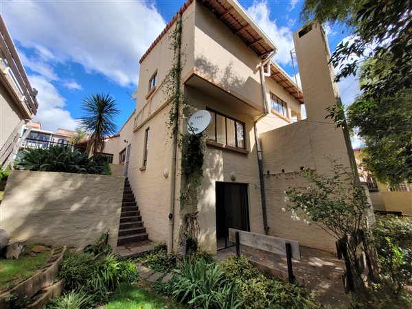 4 Bed Townhouse in Panorama