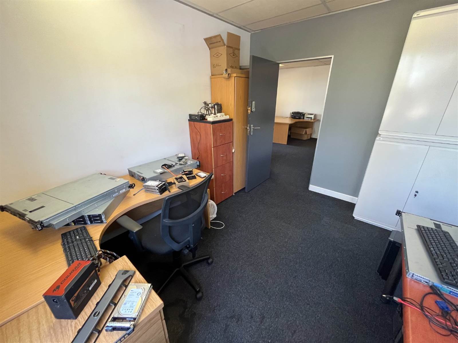 400  m² Office Space in Sunninghill photo number 18