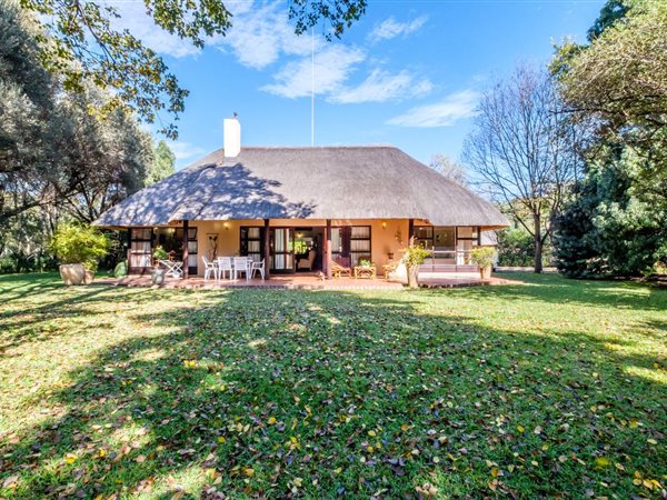 4 Bedroom House 4 Bedroom House