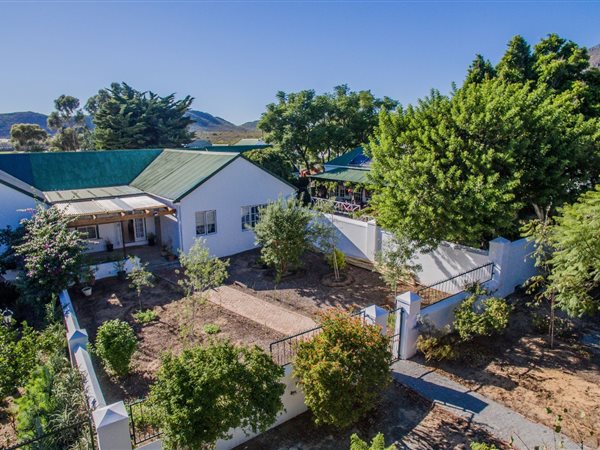 2 Bedroom House 2 Bedroom House