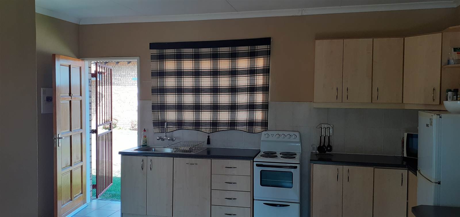1 Bed Apartment in Secunda photo number 12