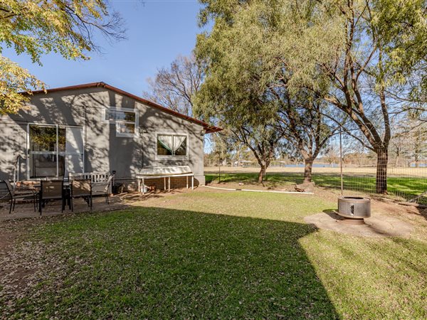4 Bedroom House 4 Bedroom House