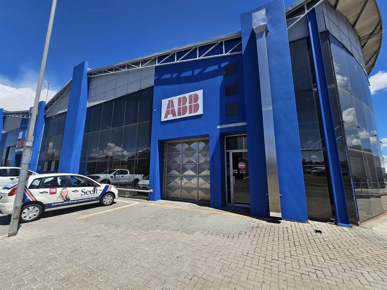 907  m² Commercial space in Secunda photo number 1