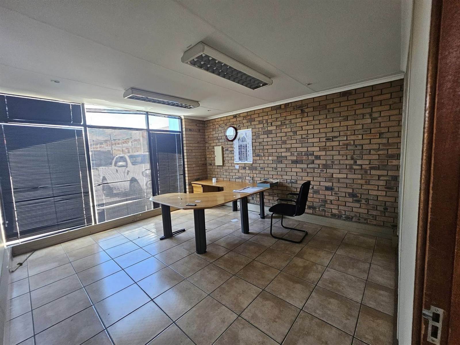907  m² Commercial space in Secunda photo number 12