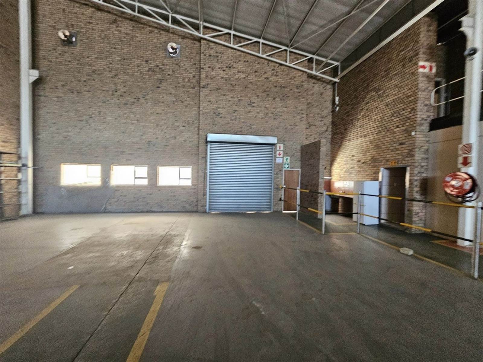 907  m² Commercial space in Secunda photo number 7