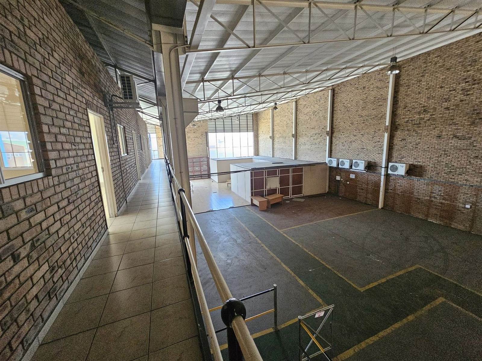907  m² Commercial space in Secunda photo number 3