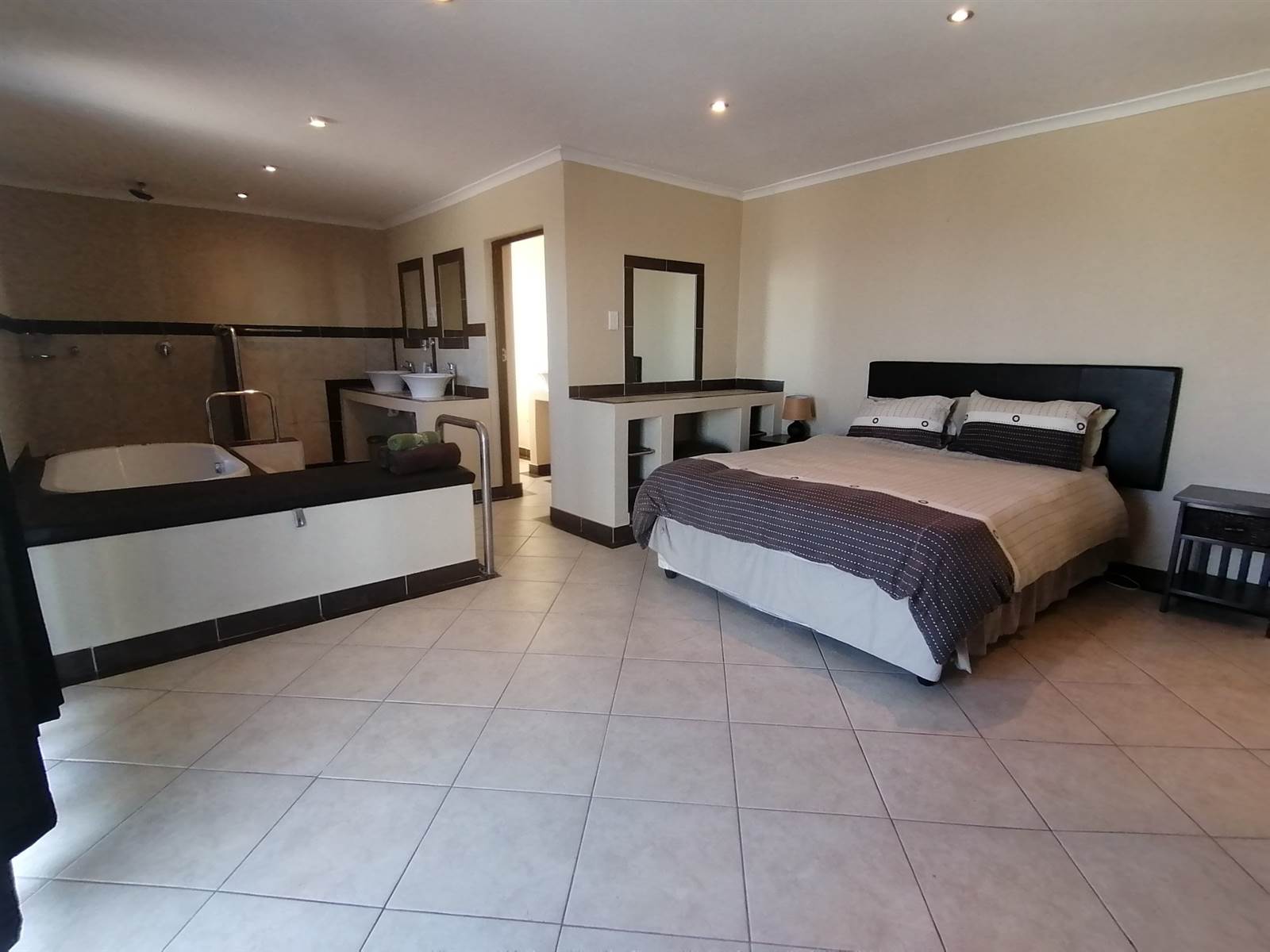 5 Bed House in Bettys Bay photo number 20