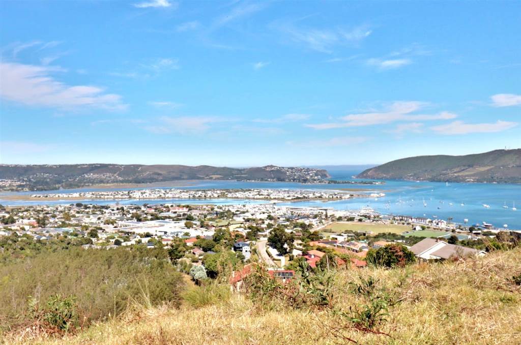 810 m² Land available in Knysna Heights photo number 1