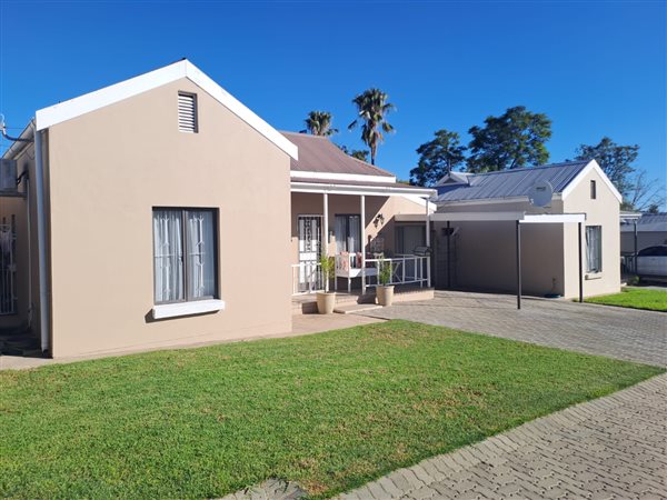 3 Bedroom House 3 Bedroom House