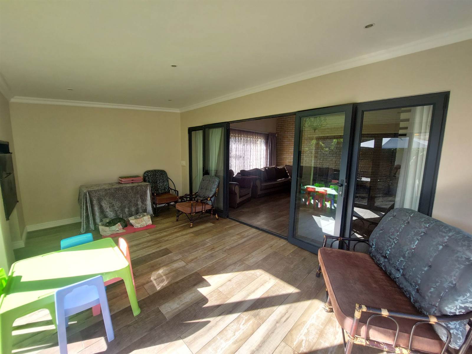4 Bed House in Panorama photo number 17