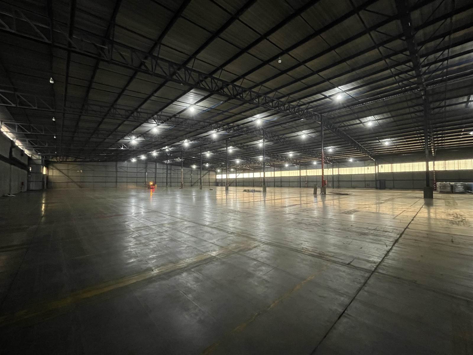 6000  m² Industrial space in Driehoek photo number 2