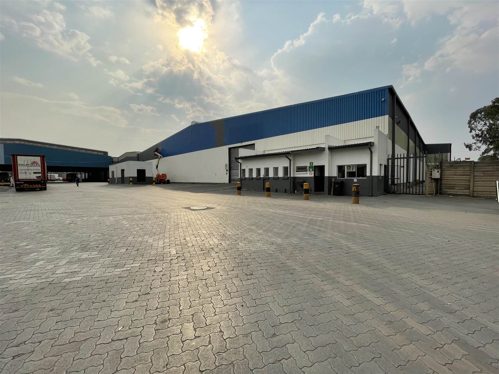 6000  m² Industrial space in Driehoek photo number 19