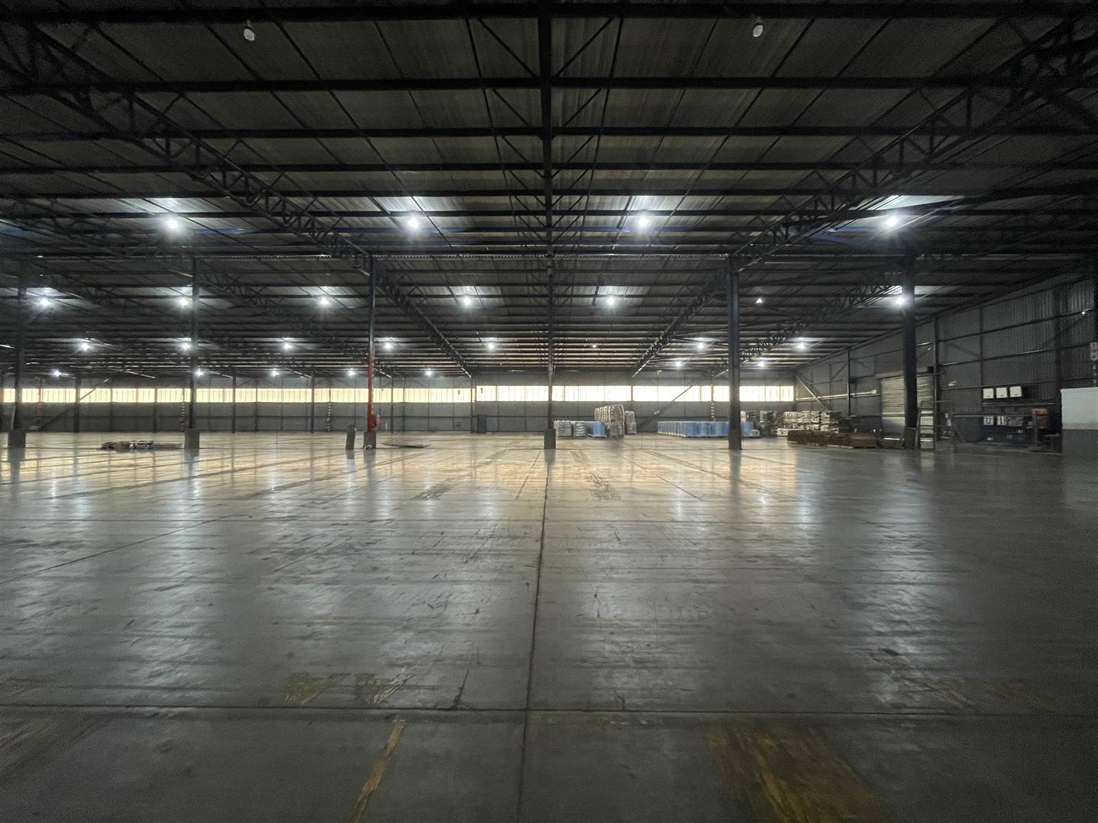 6000  m² Industrial space in Driehoek photo number 4