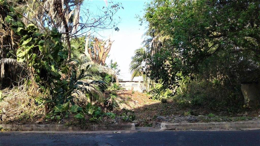 1054 m² Land available in Scottburgh Central photo number 2