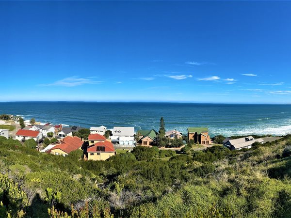 685 m² Land