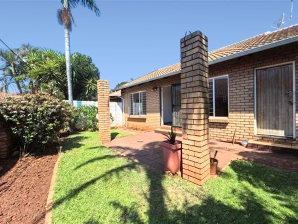 2 Bedroom Townhouse 2 Bedroom Townhouse
