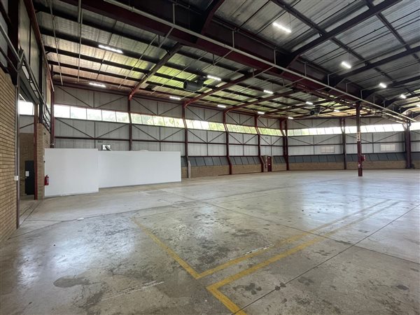 2 796  m² Industrial space