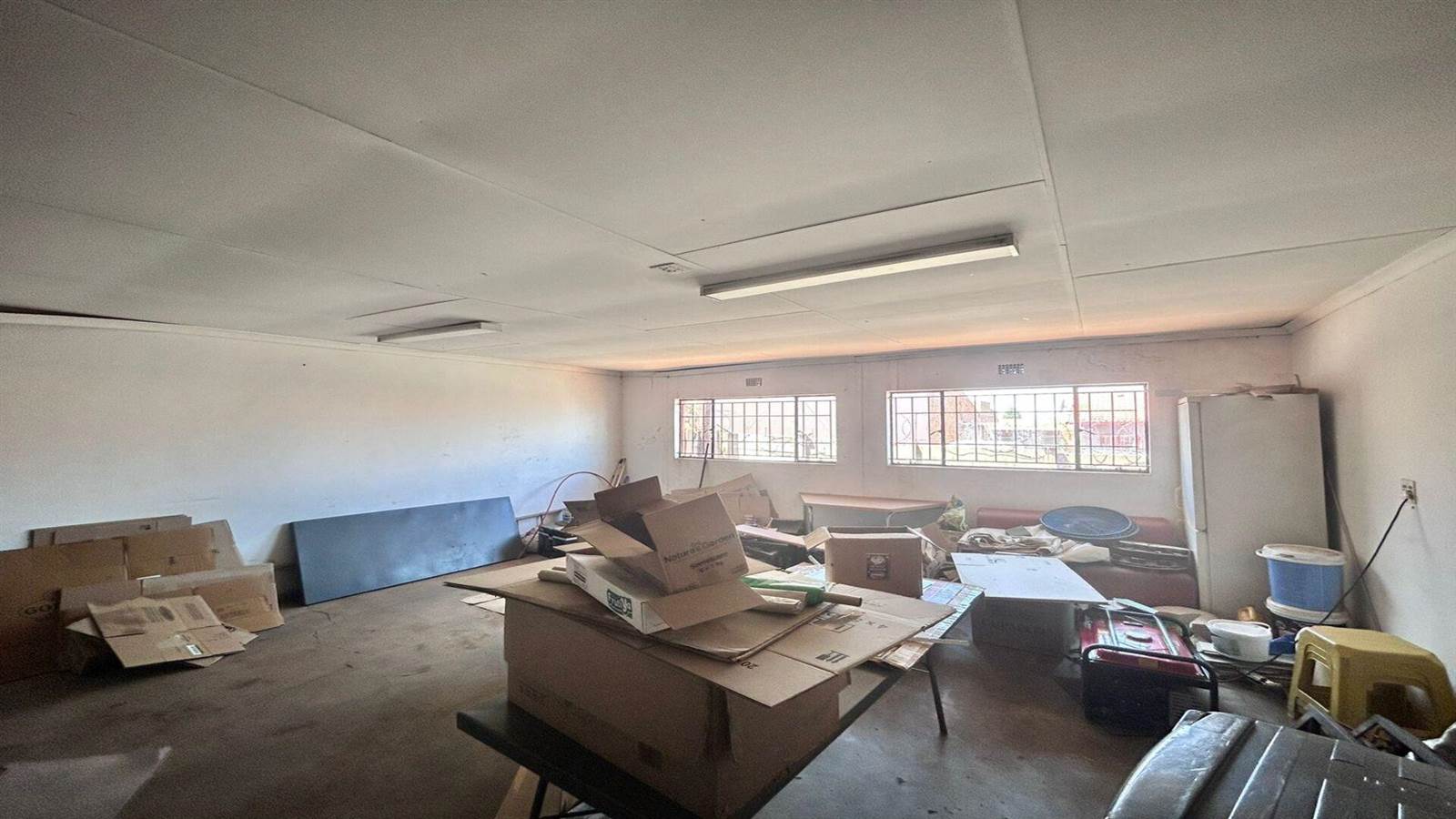 3 Bed House in Lenasia South photo number 17