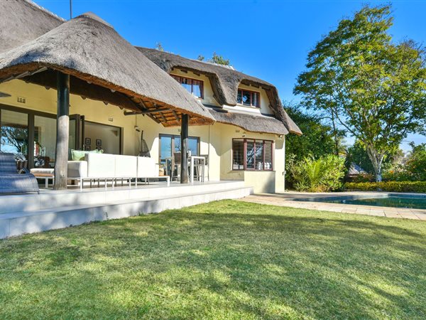 4 Bed House in Douglasdale