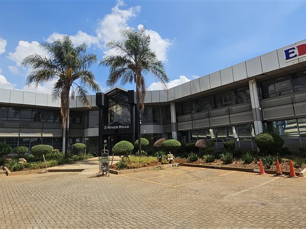 94  m² Commercial space in Bedfordview