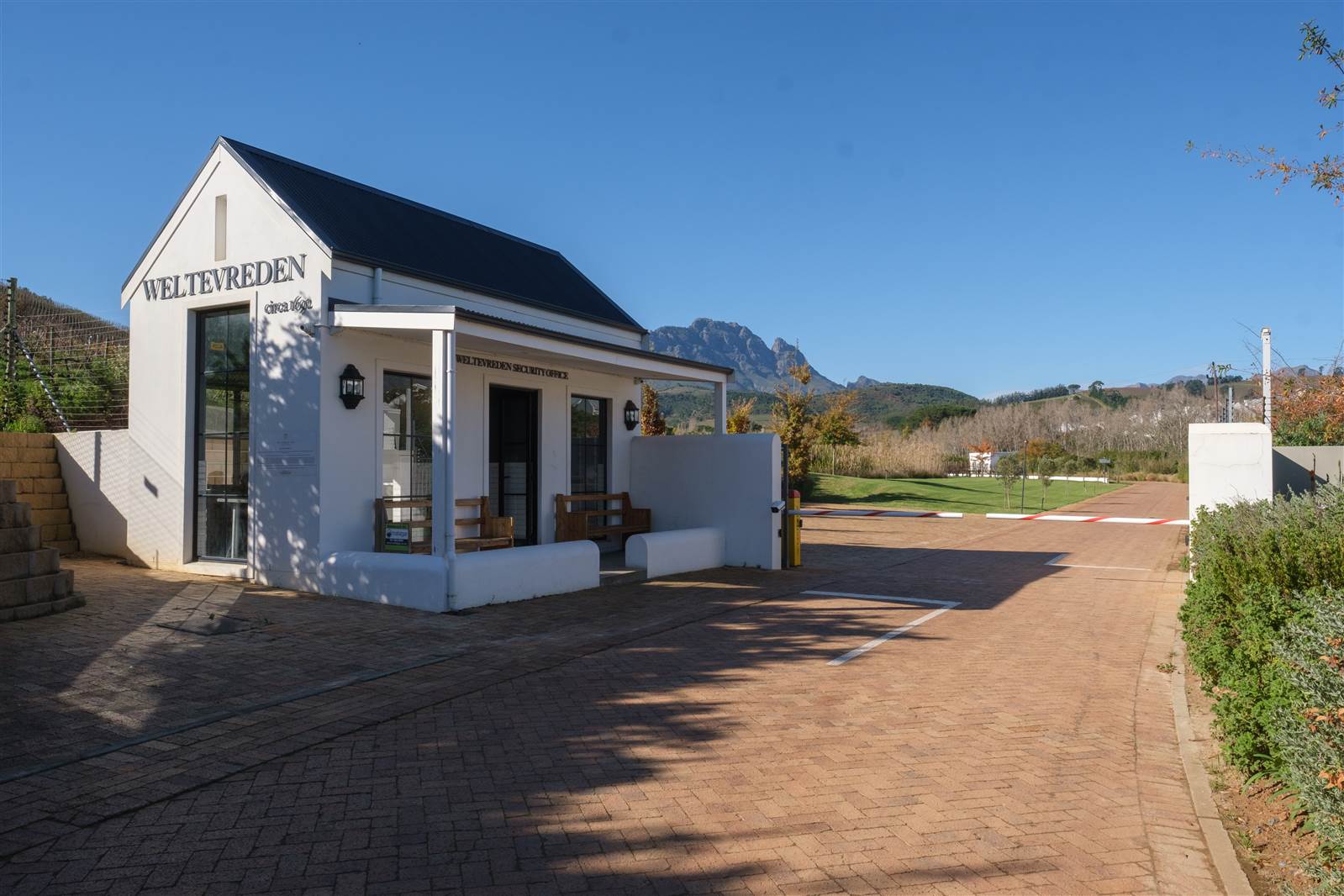 400 m² Land available in Stellenbosch Central photo number 1