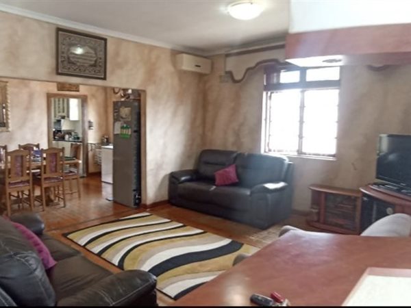 3 Bedroom House 3 Bedroom House