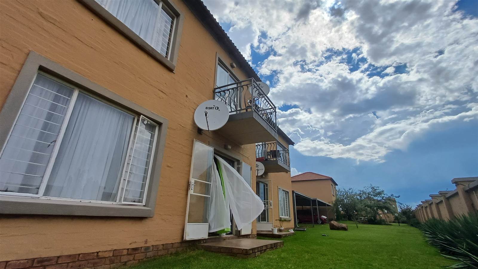 2 Bed Apartment in Vaalpark photo number 13