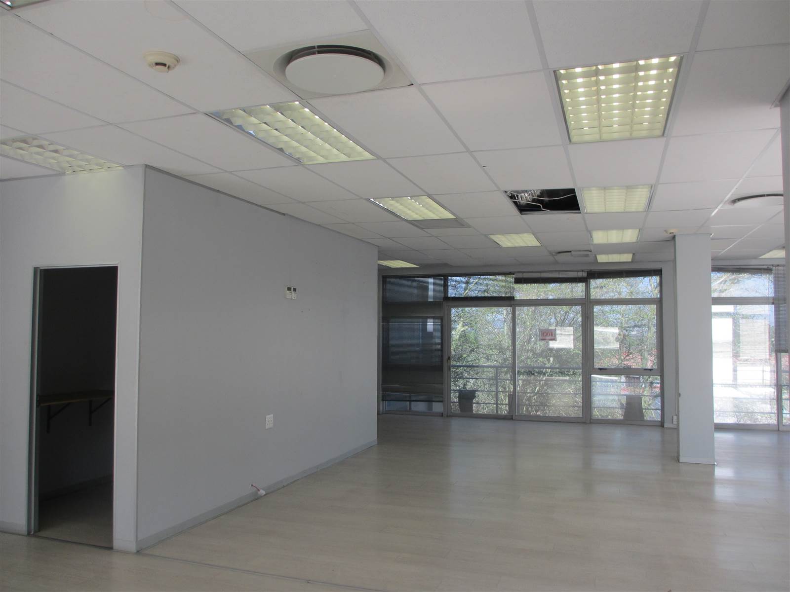303  m² Commercial space in Fourways photo number 15