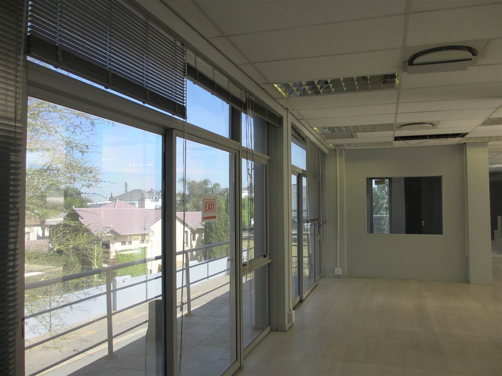 303  m² Commercial space in Fourways photo number 22