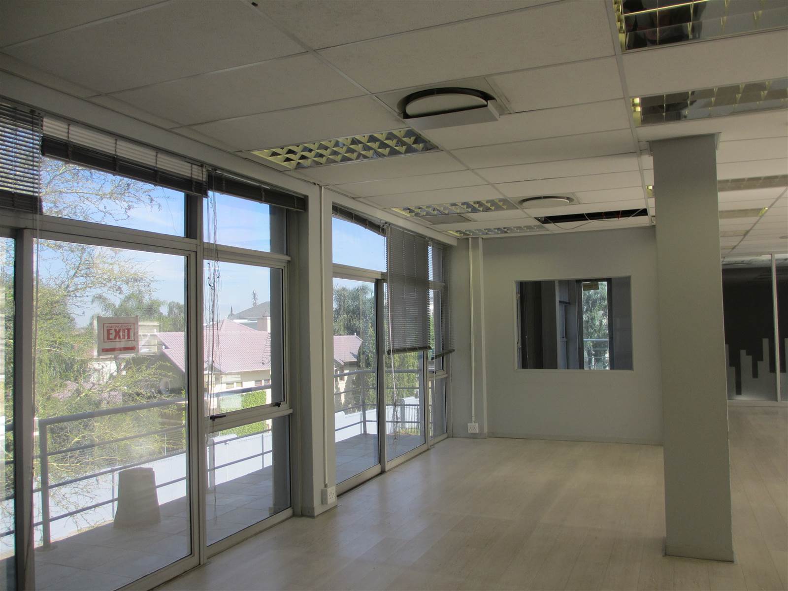 303  m² Commercial space in Fourways photo number 23