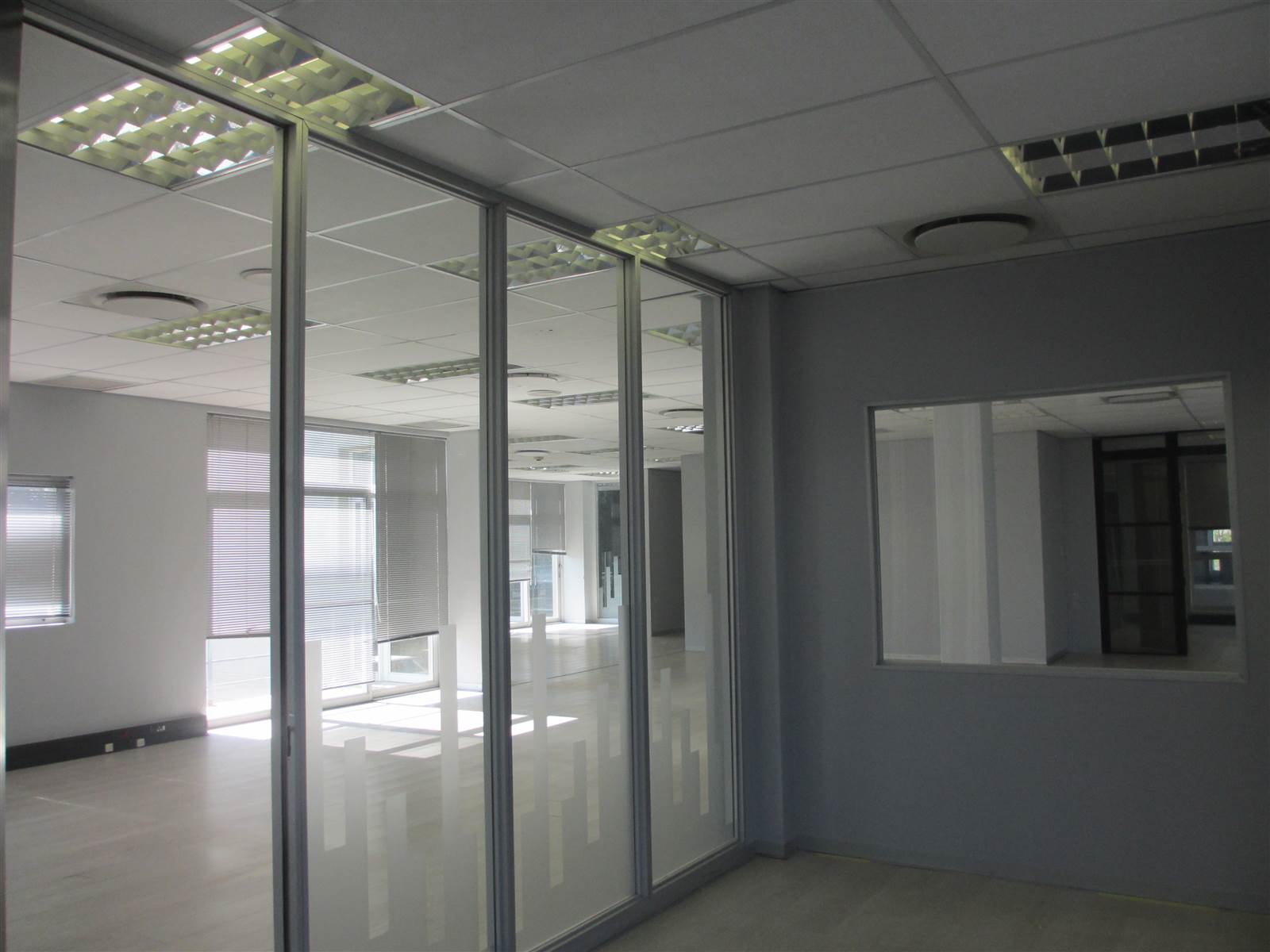 303  m² Commercial space in Fourways photo number 26