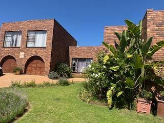 4 Bed House in Glenvista photo number 22