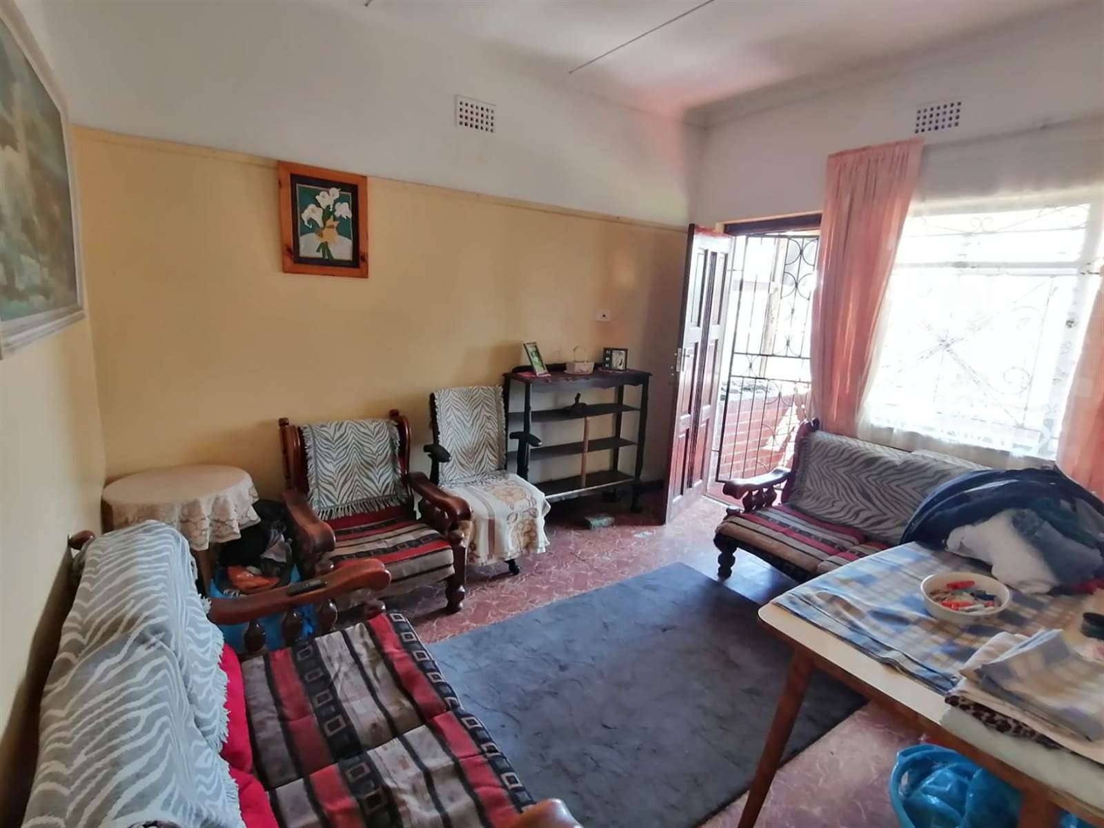 3 Bed House in Elsies River photo number 17