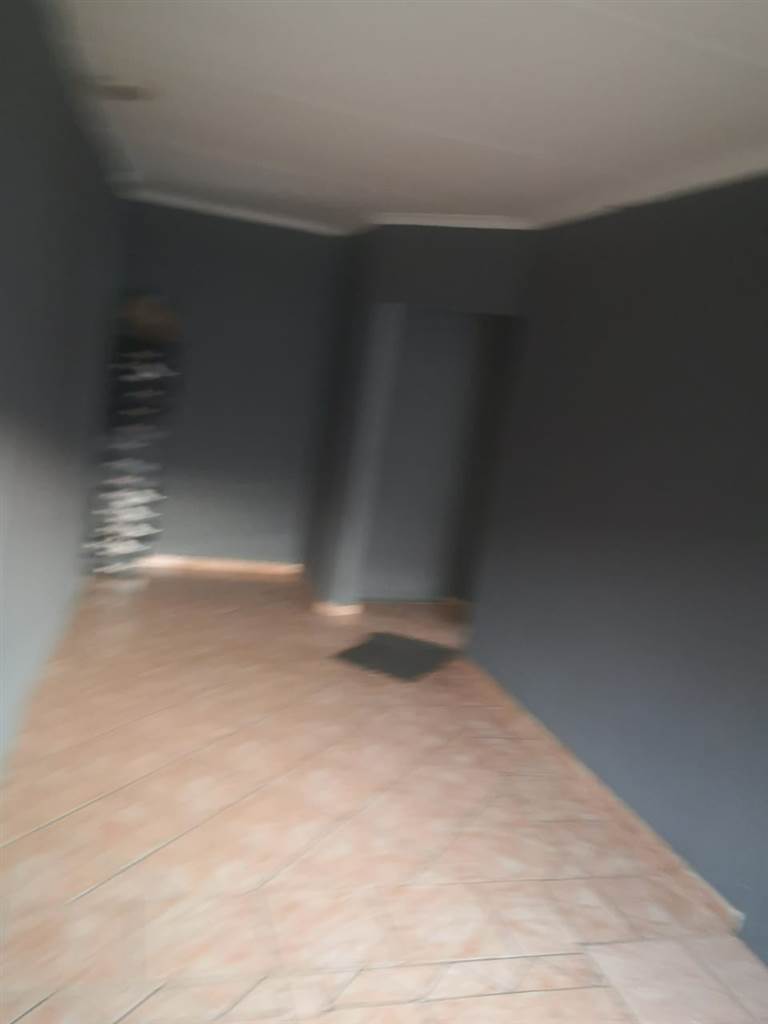 1 Bed Apartment in Doornpoort and surrounds photo number 7