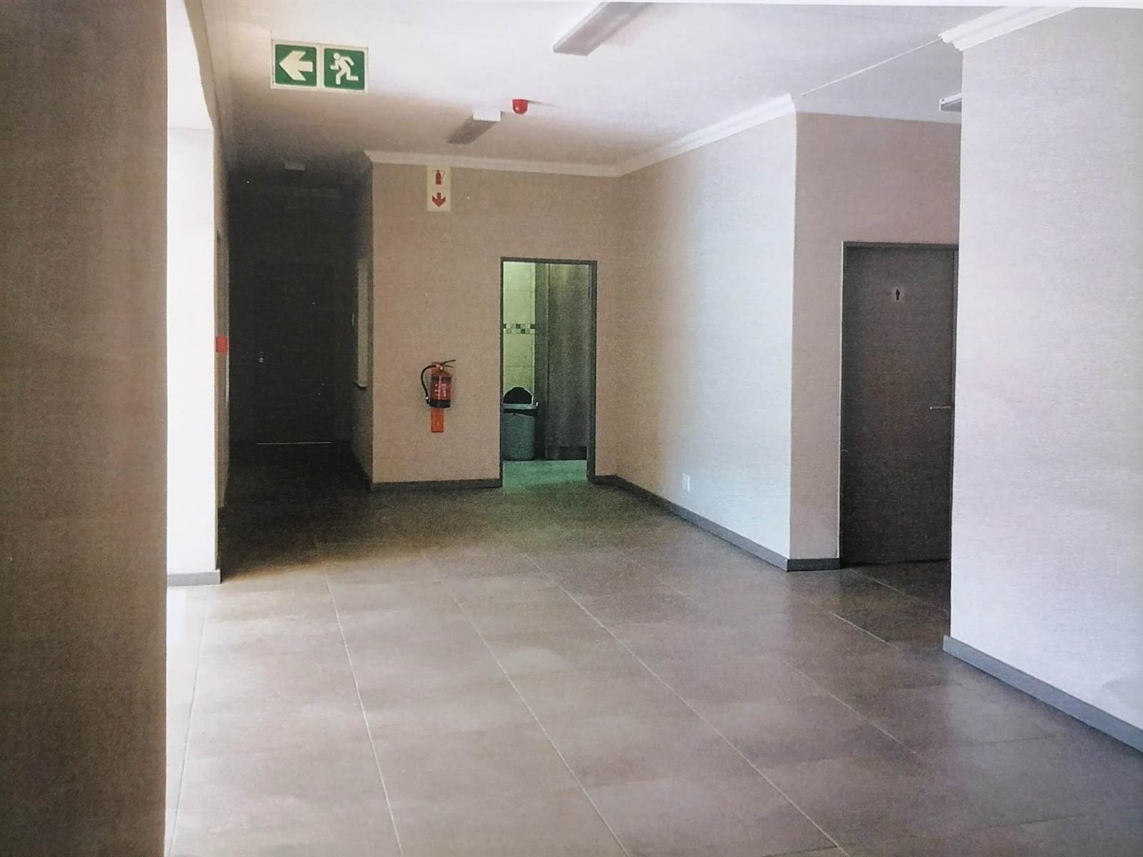 333  m² Office Space in Kleinfontein photo number 4