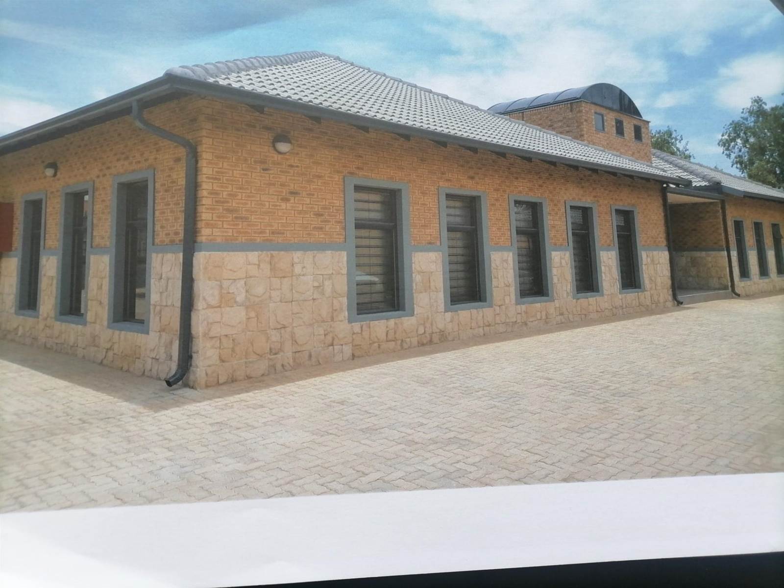 333  m² Office Space in Kleinfontein photo number 12